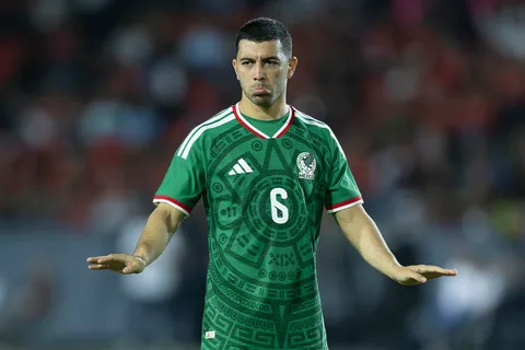 Erik Lira se acerca a integrar la lista final de Javier Aguirre en México para el Mundial 2026.