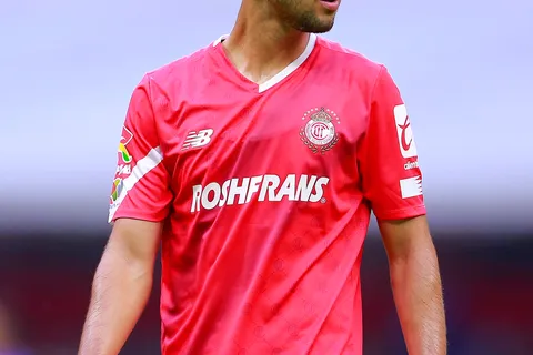 Cruz Azul está interesado en el fichaje de Mauricio Isaís
