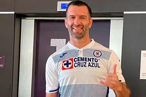 Tito Villa salió en defensa del La Máquina.