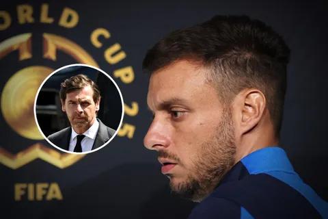 André Villas-Boas se acordó de Martín Anselmi durante la presentación del nuevo DT de Porto.