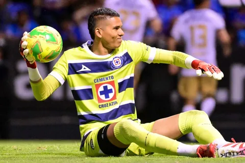 Mier no estará presente ante Club León por la jornada 16.
