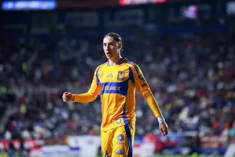 La figura de Tigres le bajó el precio a Cruz Azul tras el empate.