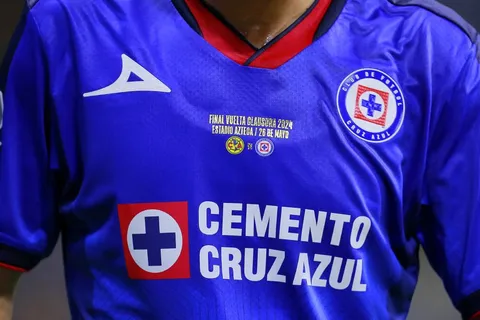 El jugador de Cruz Azul que sería enviado a Chivas en el intercambio