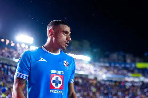 Giorgos Giakoumakis busca resolver su salida de Cruz Azul.