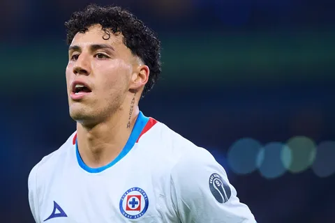 La decisión de Javier Aguirre en la selección mexicana que afectará a Jorge Sánchez