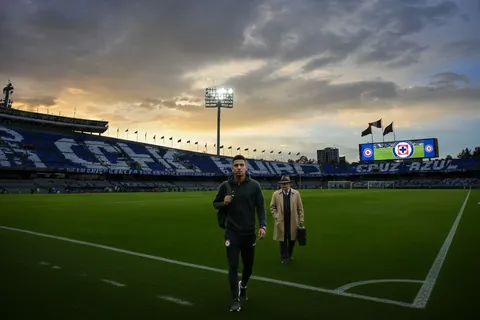 Revelan quiénes estarían detrás de una llegada de Miguel Borja a Cruz Azul.
