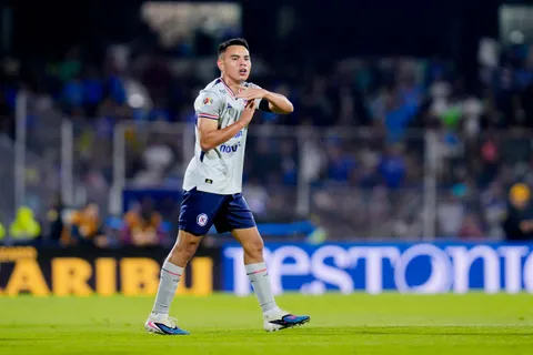 Charly Rodríguez arrasa en la Liga MX con su habilidad para generar peligro con Cruz Azul.