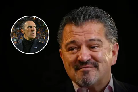 Carlos Hermosillo habló sobre el futuro de Vicente Sánchez.