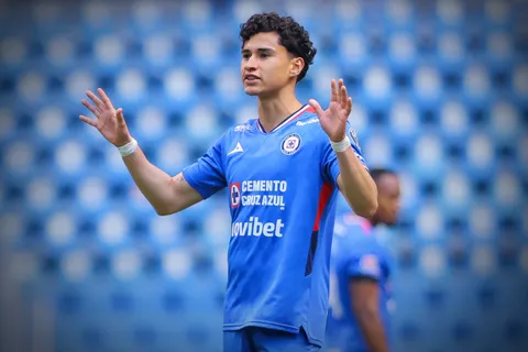 Jeremy Márquez abrió el camino a la victoria de Cruz Azul ante Santos.