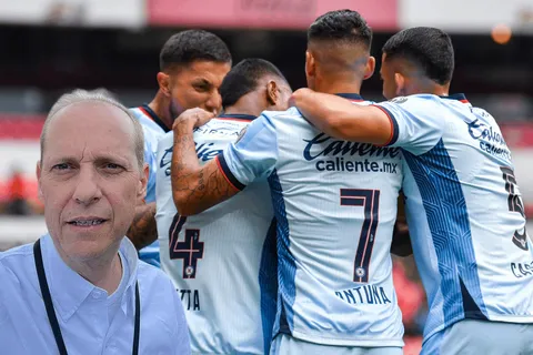 Paco Villa pide por un jugador de Cruz Azul..