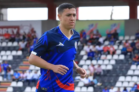 ¡Intensa competencia interna! Andrés Montaño luchará por la titularidad en Cruz Azul
