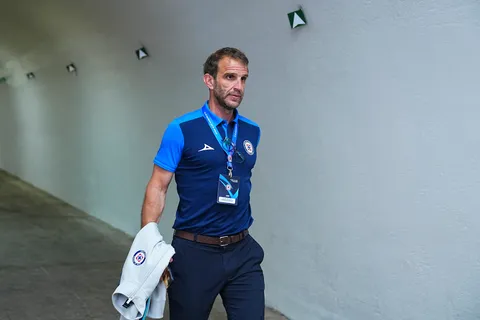¿Por qué Cruz Azul eligió jugar contra Chivas el jueves y domingo?