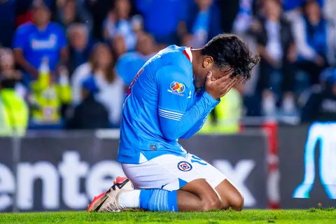 Amaury Morales sorprendió como titular con Cruz Azul Sub 23 tras cumplir regla de menores con Anselmi