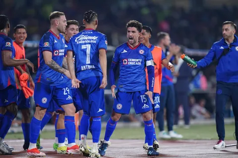Cruz Azul le ganó 2 a 0 a Pumas.