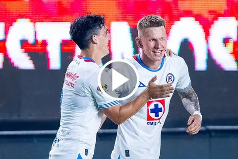 Sigue el juego por la jornada 10 entre Cruz Azul y Mazatlán