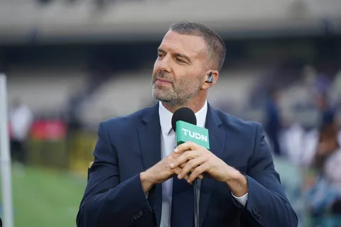 Tito Villa tiene claro quien debe ser el delantero de Cruz Azul ante Chivas: "Puede lastimar más"