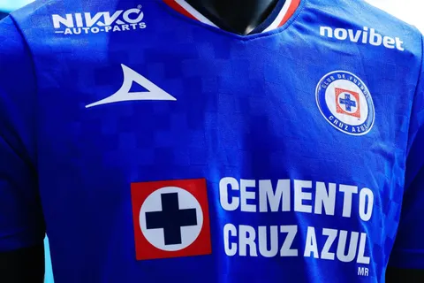 Cruz Azul seguirá vistiendo Pirma hasta el verano de 2027. ¿Luego cambia?
