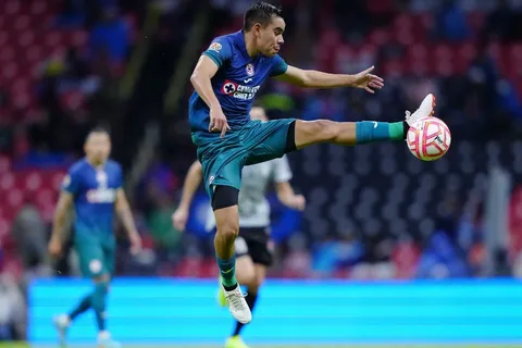 VIDEO | Estrada y Charly definen como cracks. ¿Cuál es mejor?