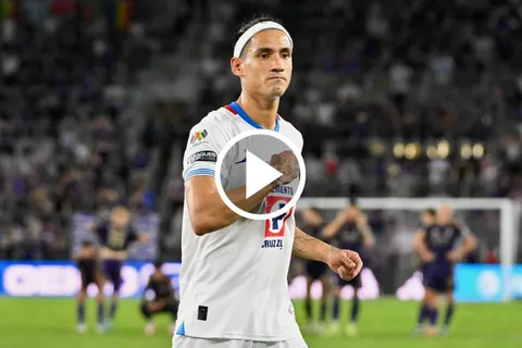 ¿Qué significa la nueva celebración de Uriel Antuna en Cruz Azul?
