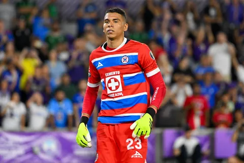 Suéter de portero de Cruz Azul es el más caro de todo el catálogo de Pirma: ¿cuánto cuesta?