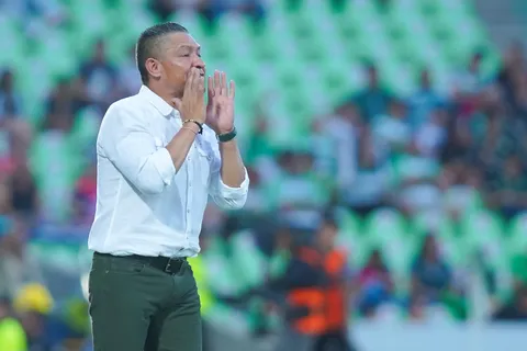 Ignacio Ambriz, DT del Santos, dijo de Cruz Azul lo que otros en la Liga MX se niegan a aceptar