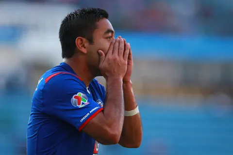 ¡NO LLEGA! Cruz Azul cierra la puerta a Marco Fabián