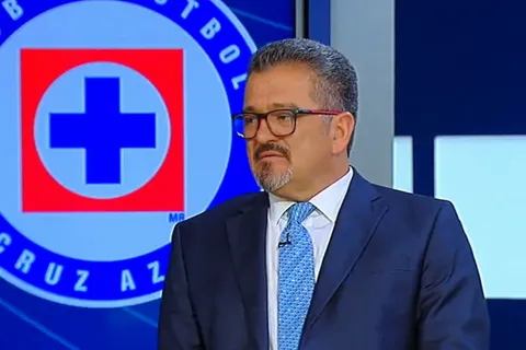 El ídolo cementero se refirió a la novela por Luka Jovic y apuntó contra Giakoumakis.