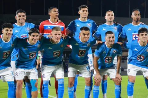 Cruz Azul hoy: Martín Anselmi, Santiago Giménez y Vicente Sánchez