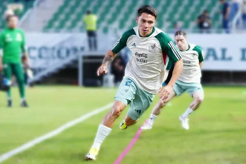 Rodrigo Huescas debutó con la selección absoluta de México en amistoso ante Bolivia