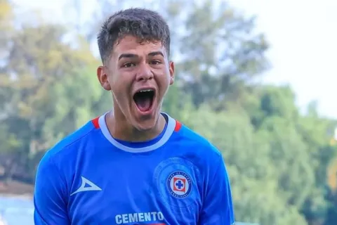 Casas es una de las nuevas joyas de Cruz Azul