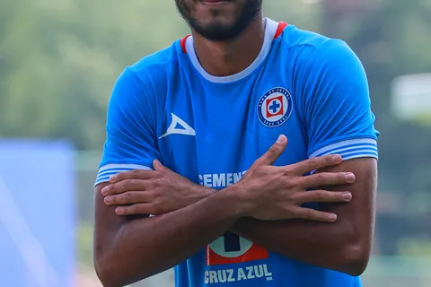 Samuel Espinosa vive un inesperado momento en Mazatlán.