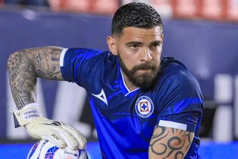 Andrés Gudiño sería el portero titular de Cruz Azul en el resto del Apertura 2023