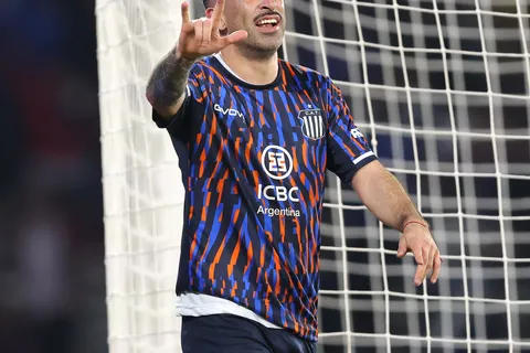 ¿Llega Michael Santos a Cruz Azul?