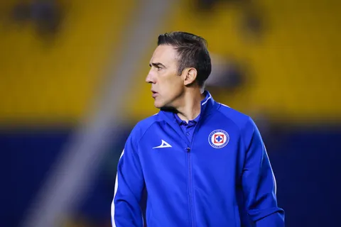 Vicente Sánchez dijo algo que hará dudar a Iván Alonso y a algunos directivos de Cruz Azul