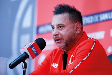 El Turco Mohamed advirtió a Cruz Azul por el partido que tendrá frente a Toluca.