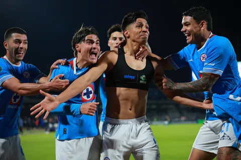 El premio de Vicente Sánchez para Cruz Azul tras la victoria ante América
