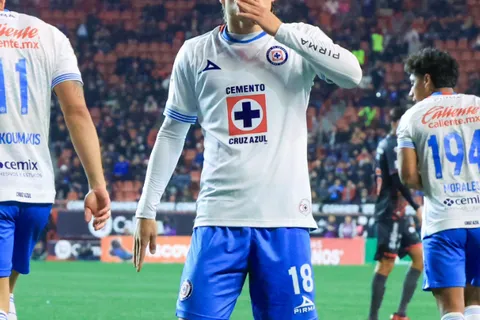 El gesto de amor de Luka Romero tras marcar su primer gol en Cruz Azul