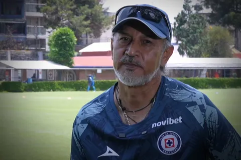 El Potro Gutiérrez habló de forma contundente en su primera entrevista como DT de Cruz Azul Femenil.