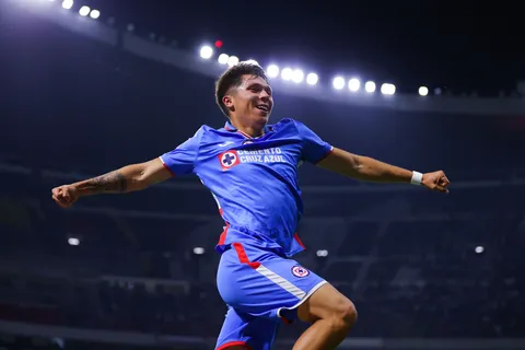 Huescas sería titular ante Tijuana.