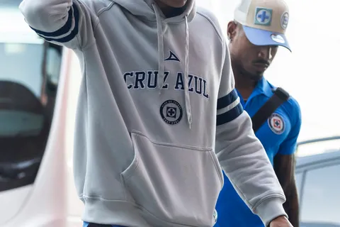 La razón por la que Kevin Mier aceleró su regreso en Cruz Azul