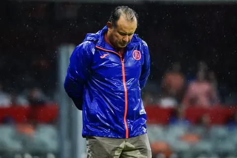 No hay proyecto: los 6 entrenadores que ha tenido Cruz Azul a 3 años de la salida de Billy Álvarez