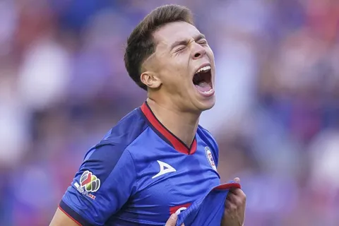 Los argumentos de Cruz Azul para demandar a Rodrigo Huescas