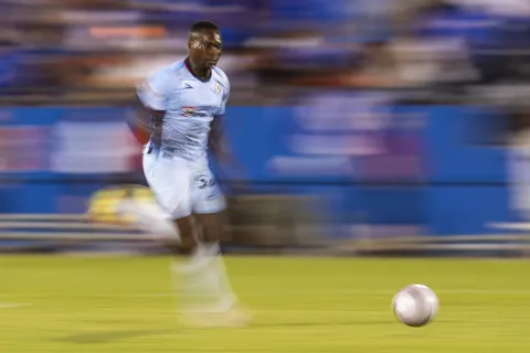 Cruz Azul le 'hace un feo' a Diber Cambindo en redes sociales