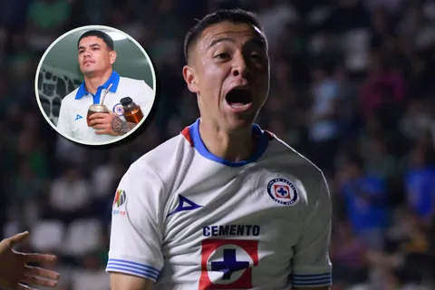 El ex Mazatlán felicitó al uruguayo tras su agónico gol.