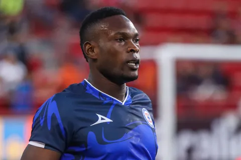 Diber Cambindo suma cuatro goles con Cruz Azul