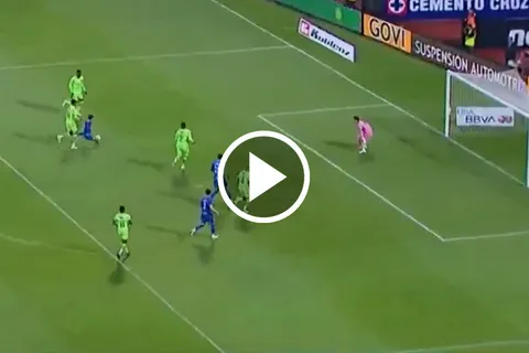 Luka Romero madrugó a la defensa de Juárez y puso en ventaja a Cruz Azul.