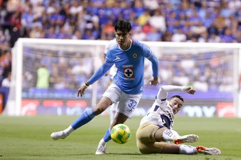 Cristian Jiménez confirma su futuro fuera de Cruz Azul.