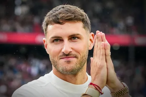 El Chaquito regresó a Países Bajos para una despedida oficial del Feyenoord.