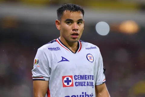 El detalle en el nuevo contrato de Charly Rodríguez que preocupa