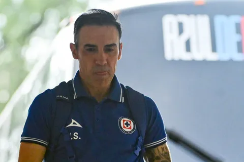 El DT podría vivir sus últimos meses al frente del primer equipo celeste